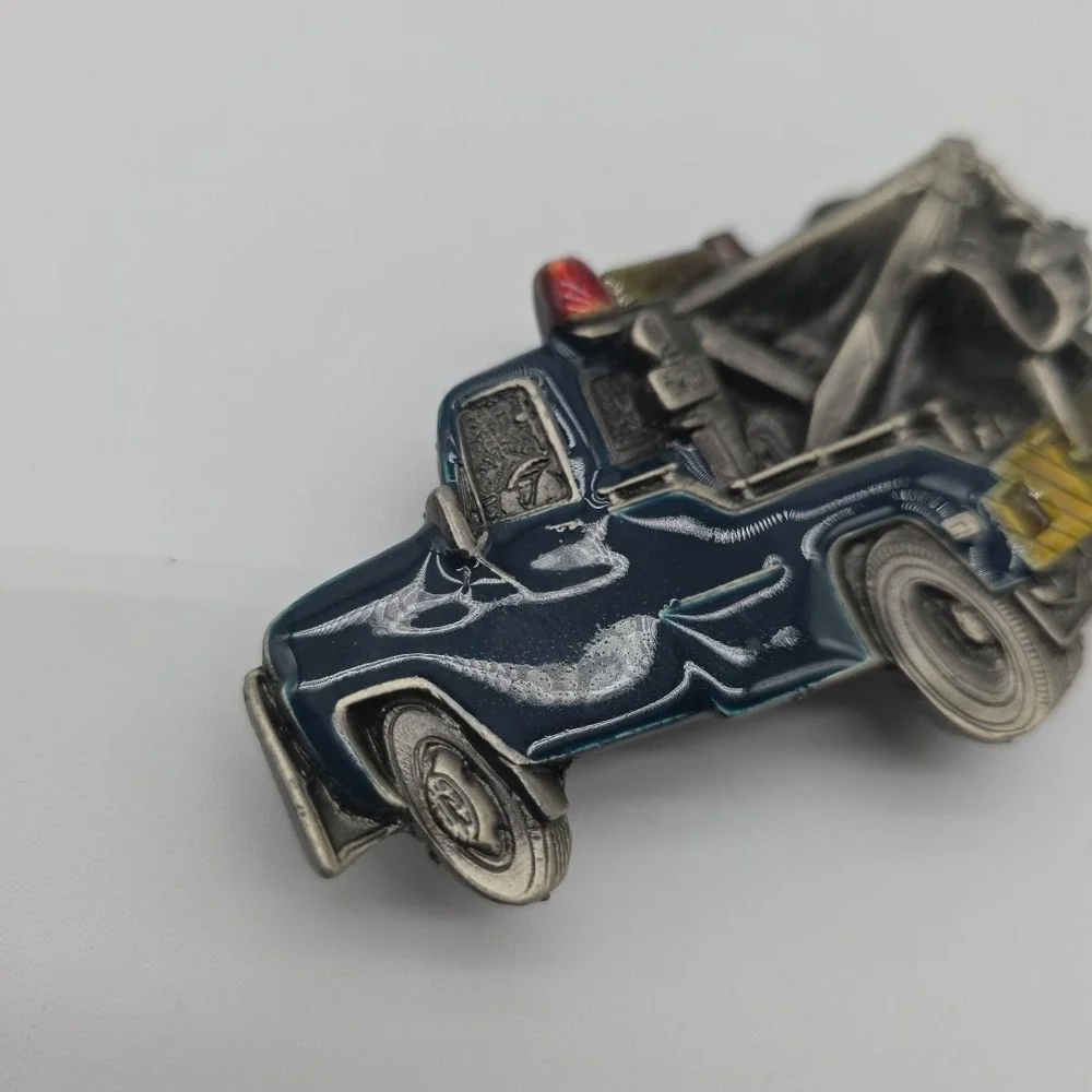 Vintage Rare BLUE 1980 Tow Truck Belt Buckle Made In USA #235 Great‎ American